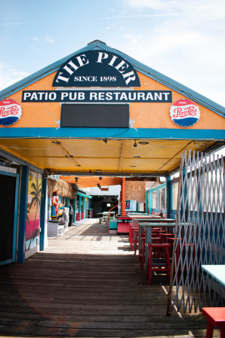 the pier patio pub