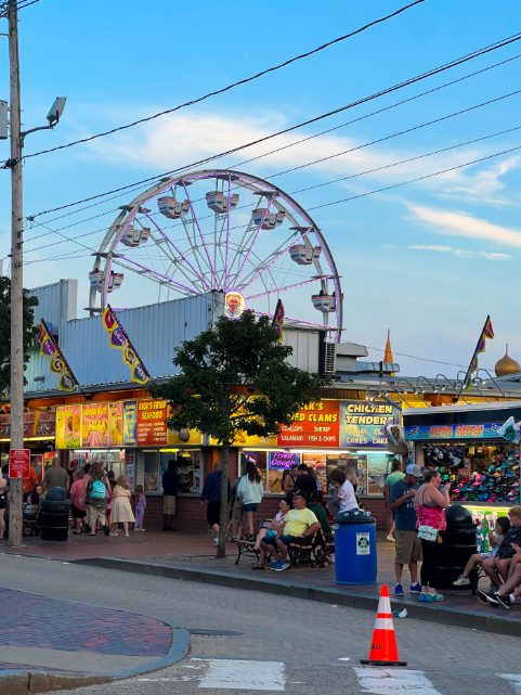 palace playland and ferris wheel